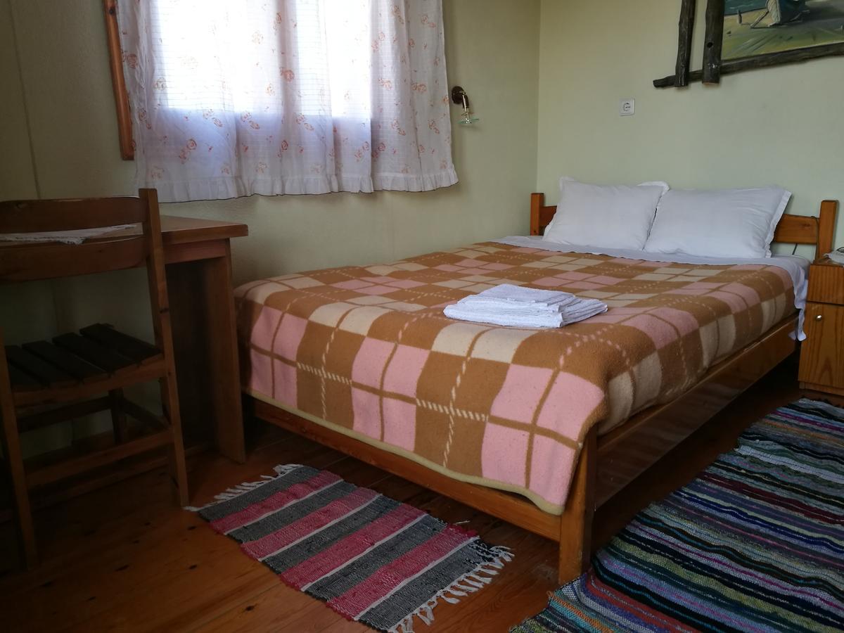 Agios Achillios Hotel Exterior photo