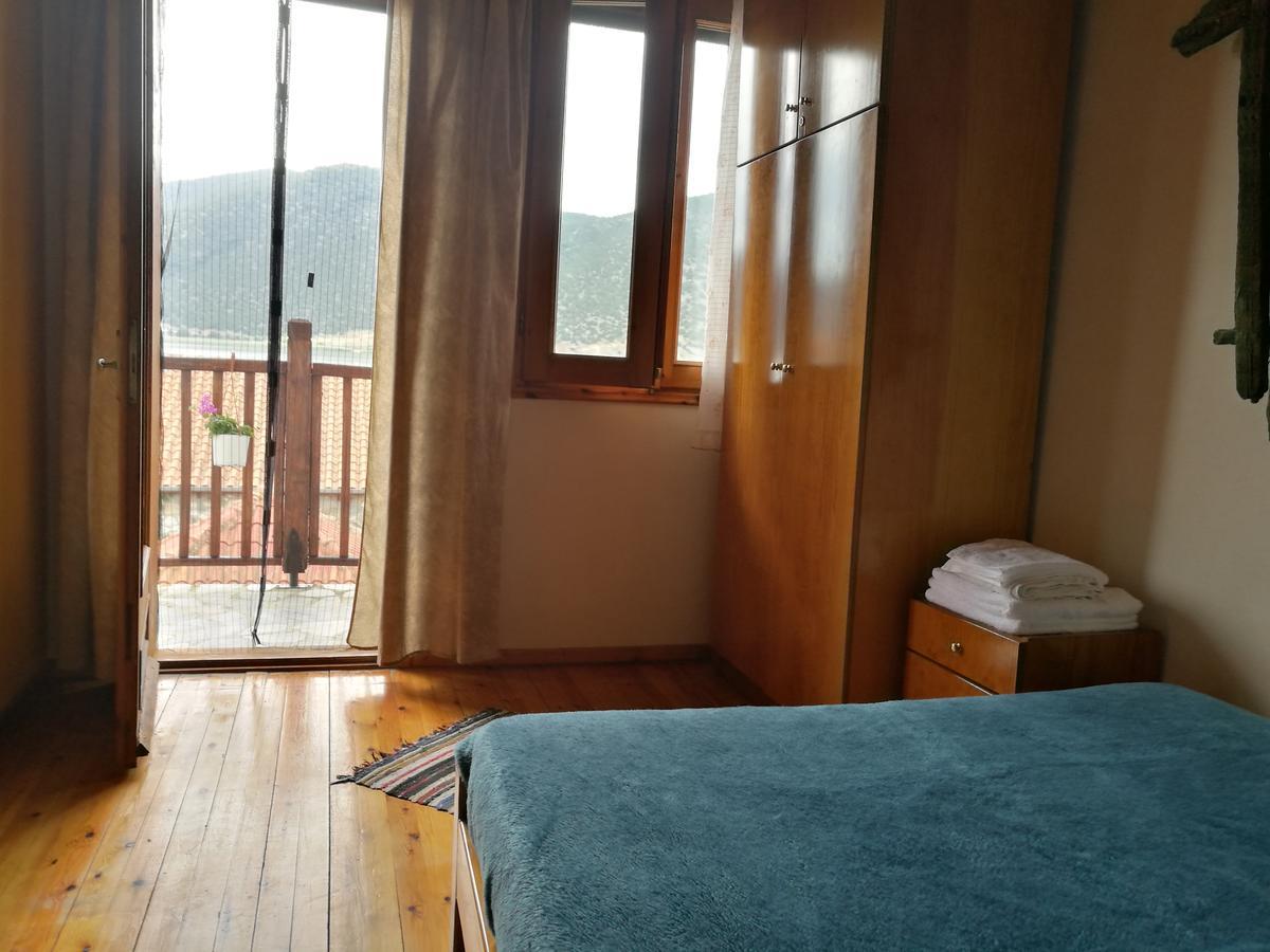 Agios Achillios Hotel Exterior photo