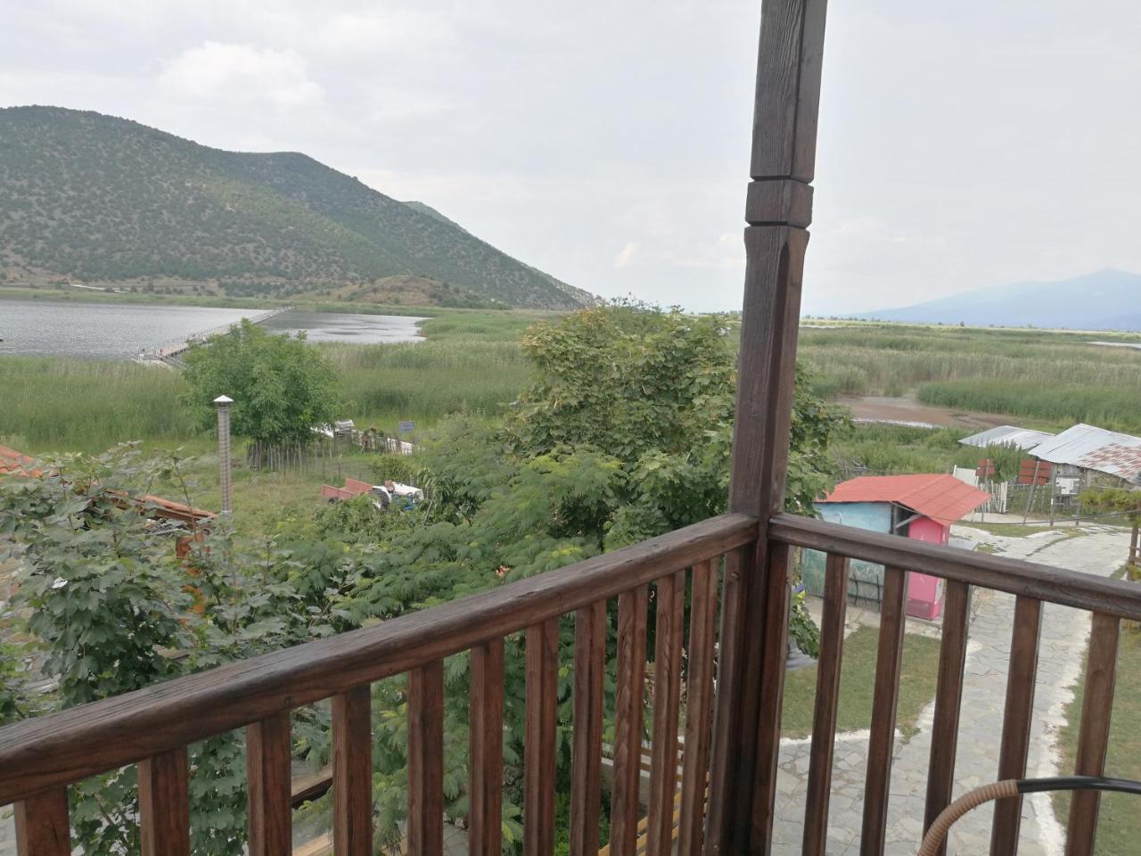 Agios Achillios Hotel Exterior photo